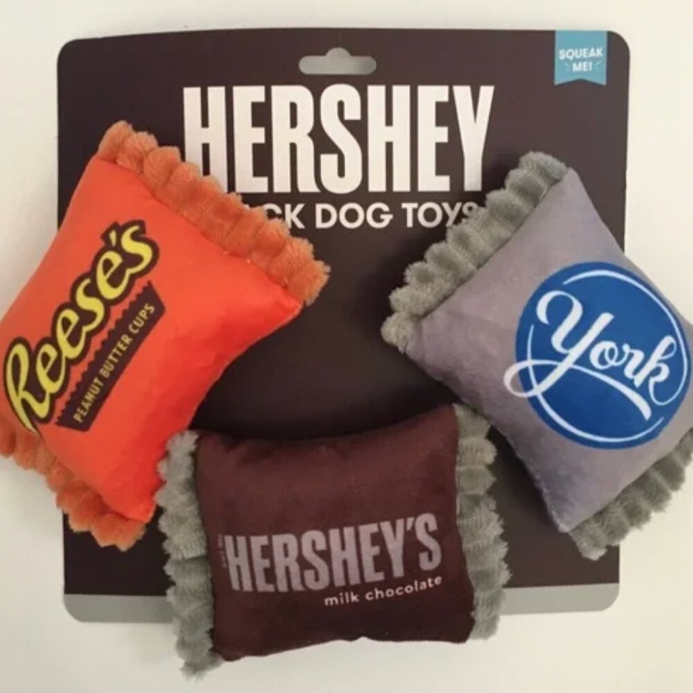 PETS: HERSHEY SET DOG TOYS